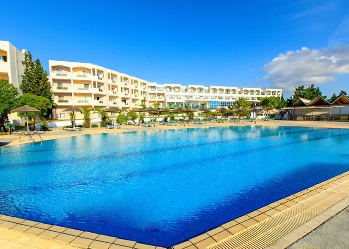 Sovereign Beach Hotel